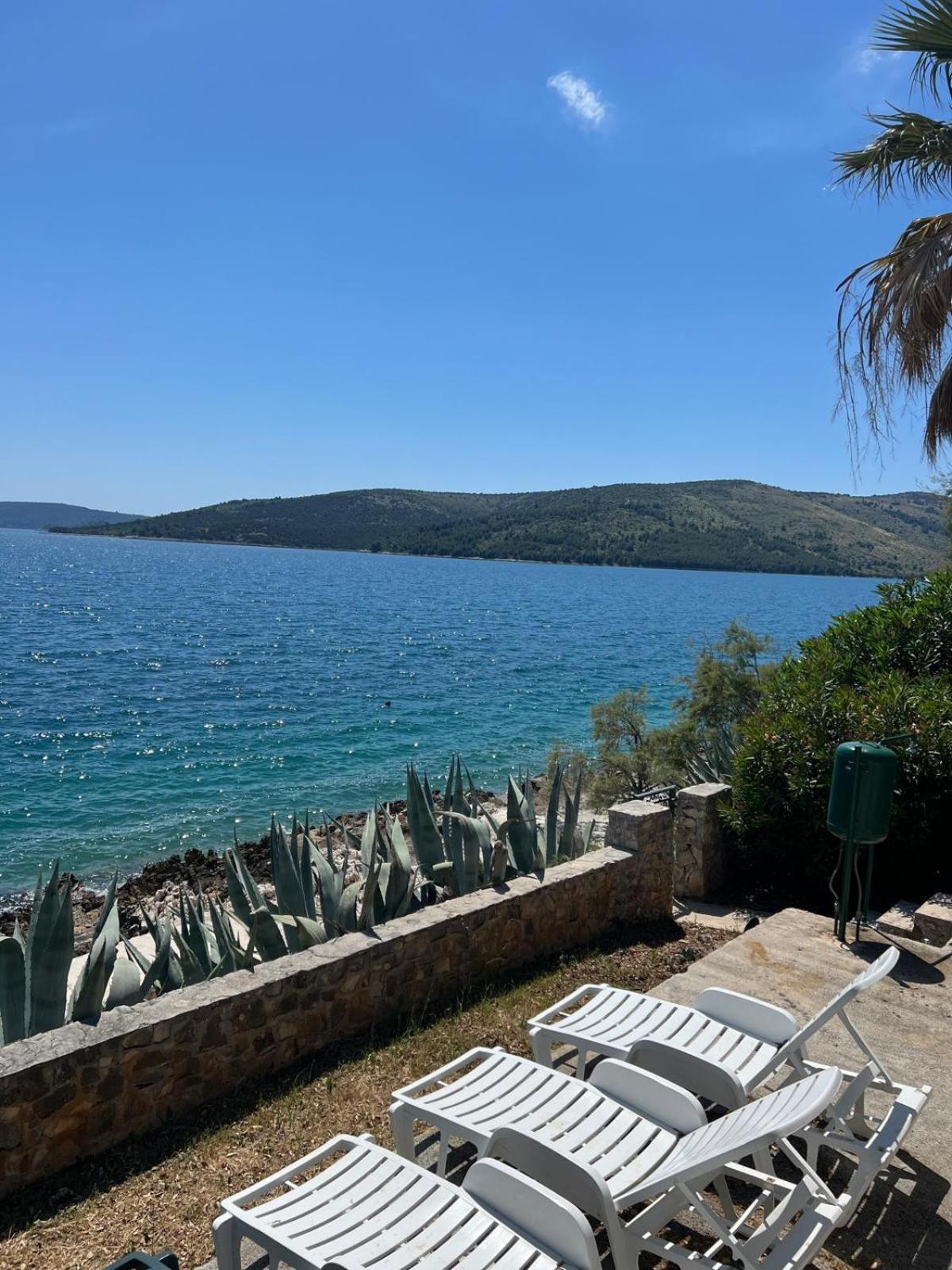 Villa Amarela Seget Vranjica Exterior photo