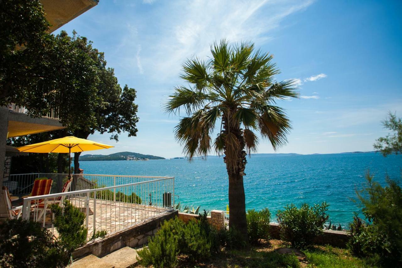 Villa Amarela Seget Vranjica Exterior photo